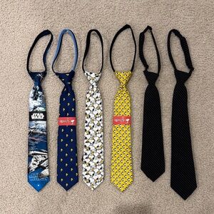 (NEW) Kids Zipper Ties Set